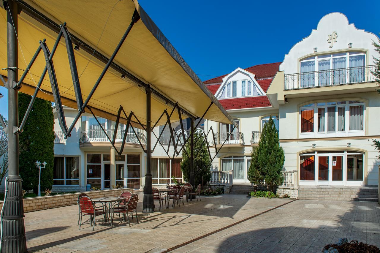 Aqua Blue Hotel Hajduszoboszlo Exterior photo